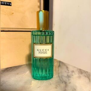Gucci Mémoire d'une Odeur Perfume 2oz bottle